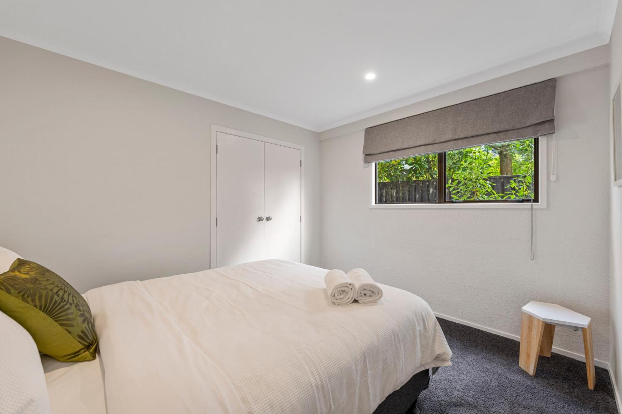 Ngaio Views - Lake Taupo Holiday Home Екстериор снимка